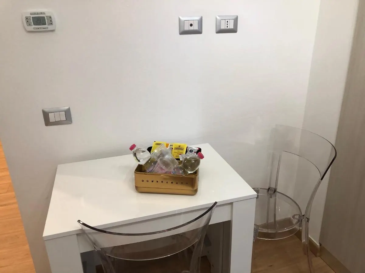 Apartment N&Ghomesweethome Raffaelloelegante Appartamento Ideale Casa Vacanze Affari Milan