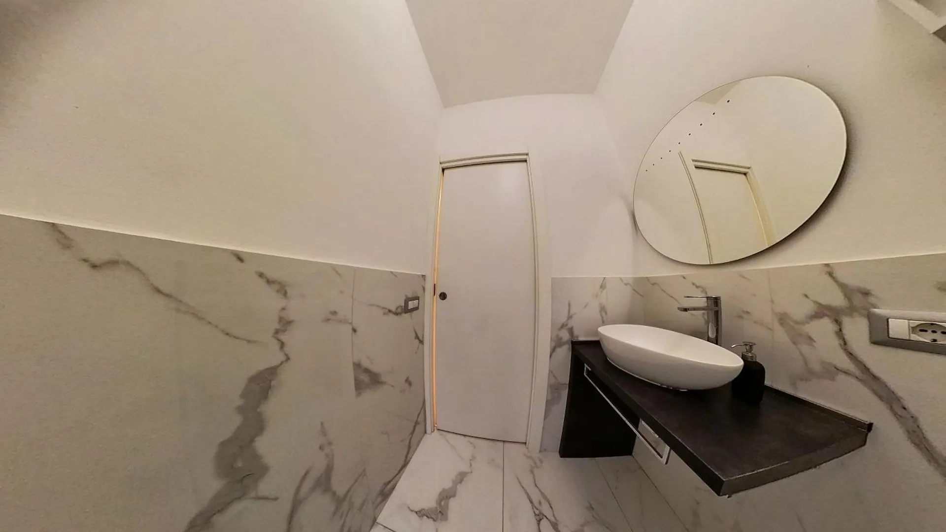N&Ghomesweethome Raffaelloelegante Appartamento Ideale Casa Vacanze Affari Milan Italy