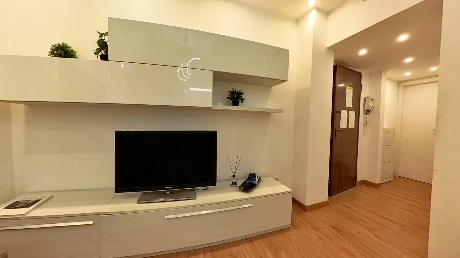 N&Ghomesweethome Raffaelloelegante Appartamento Ideale Casa Vacanze Affari Milan