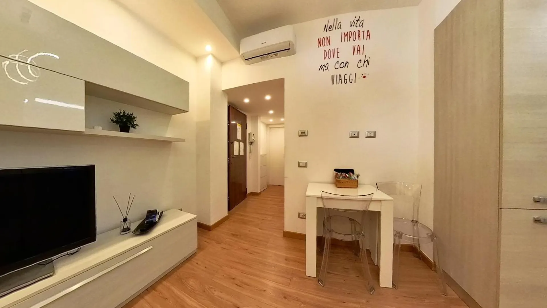 N&Ghomesweethome Raffaelloelegante Appartamento Ideale Casa Vacanze Affari Milan Apartment